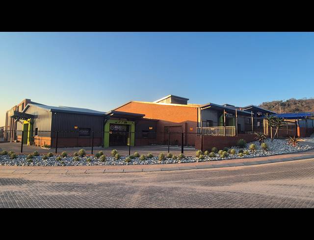 457M² WAREHOUSE TO LET IN RIVERSIDE PARK